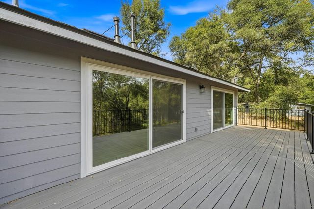 3245 Ray Cir, Auburn, CA 95602