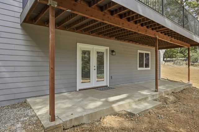 3245 Ray Cir, Auburn, CA 95602