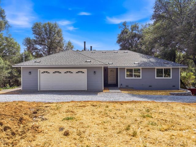 3245 Ray Cir, Auburn, CA 95602