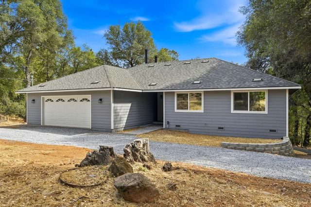 3245 Ray Cir, Auburn, CA 95602