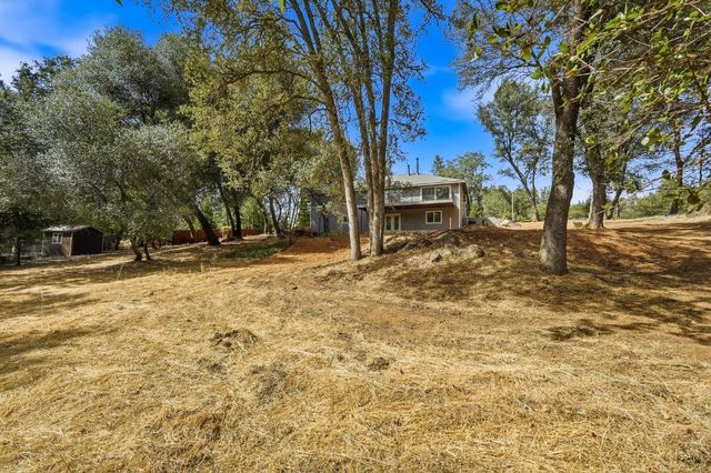 3245 Ray Cir, Auburn, CA 95602