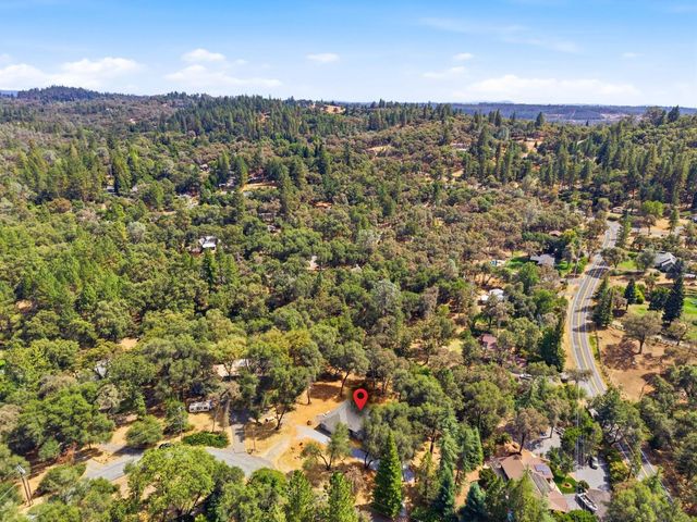 3245 Ray Cir, Auburn, CA 95602