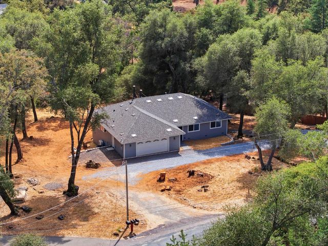 3245 Ray Cir, Auburn, CA 95602