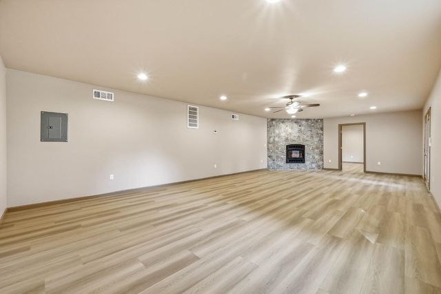 3245 Ray Cir, Auburn, CA 95602