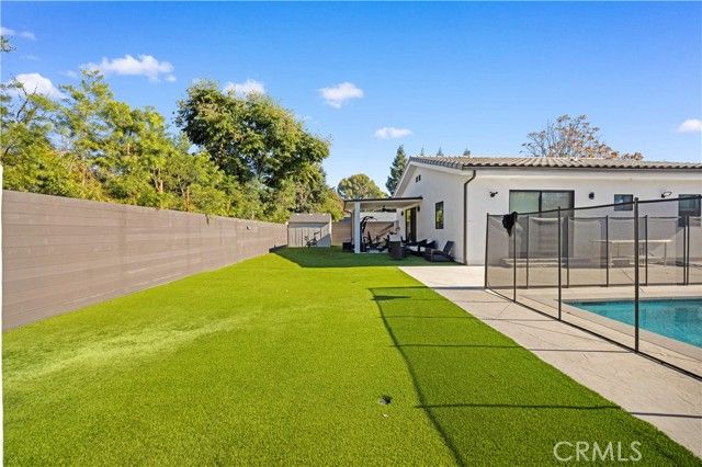 22913 Burbank, Woodland Hills (los Angeles), CA 91367