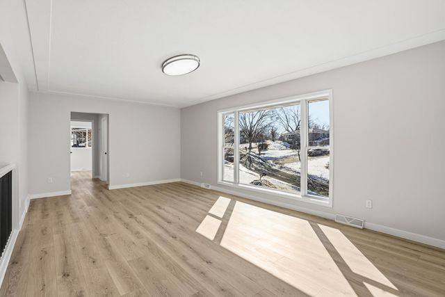 13832 Shirley Drive, Burnsville, MN 55337