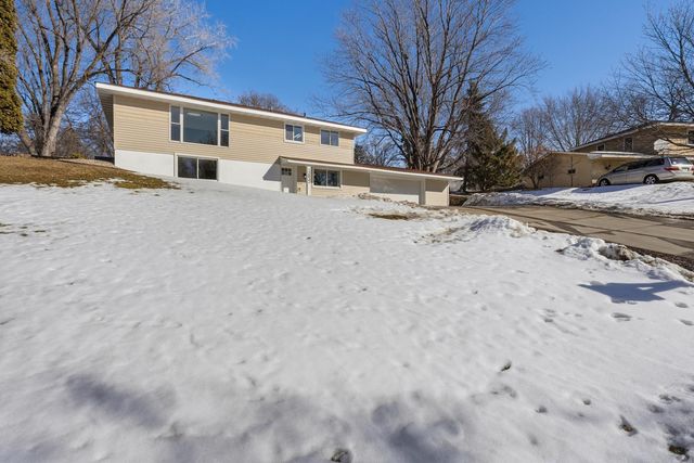 13832 Shirley Drive, Burnsville, MN 55337