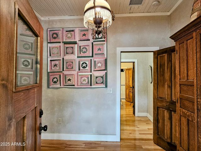 634 TOMBSTONE Canyon, Bisbee, AZ 85603