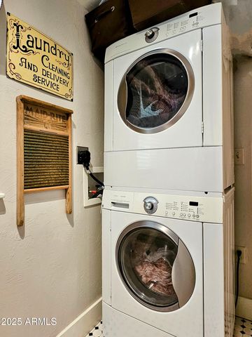 634 TOMBSTONE Canyon, Bisbee, AZ 85603