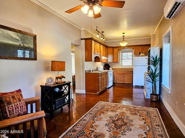 634 TOMBSTONE Canyon, Bisbee, AZ 85603