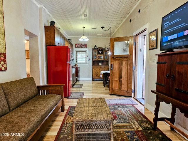 634 TOMBSTONE Canyon, Bisbee, AZ 85603