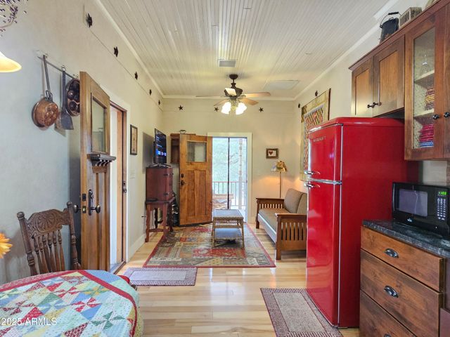 634 TOMBSTONE Canyon, Bisbee, AZ 85603