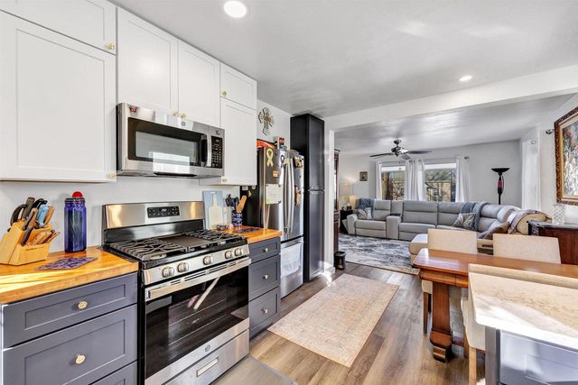 1530 SMITH STREET, Green Bay, WI 54302