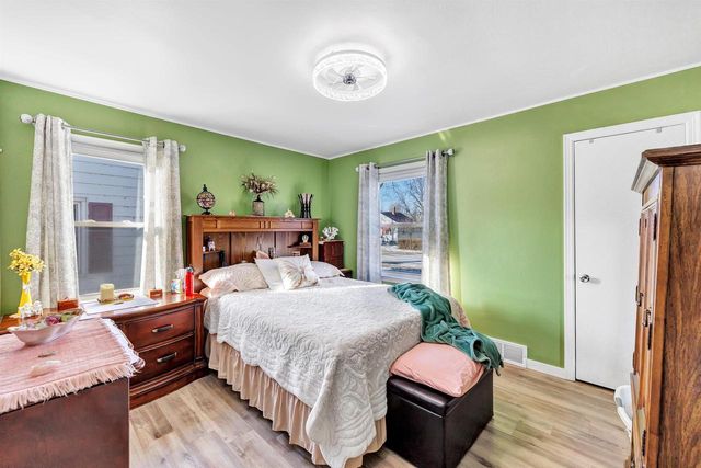 1530 SMITH STREET, Green Bay, WI 54302