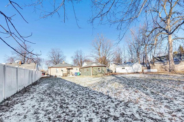 1530 SMITH STREET, Green Bay, WI 54302