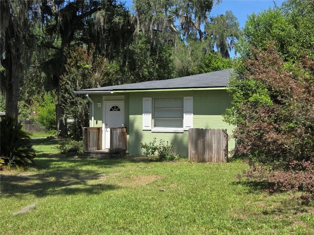 725 NW 33RD AVENUE, Gainesville, FL 32609