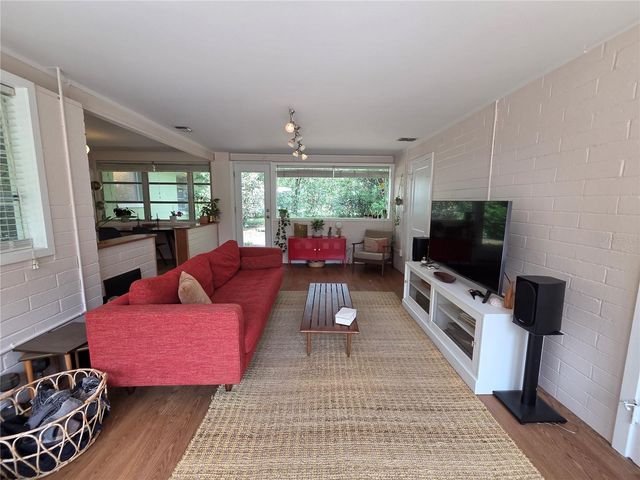 725 NW 33RD AVENUE, Gainesville, FL 32609