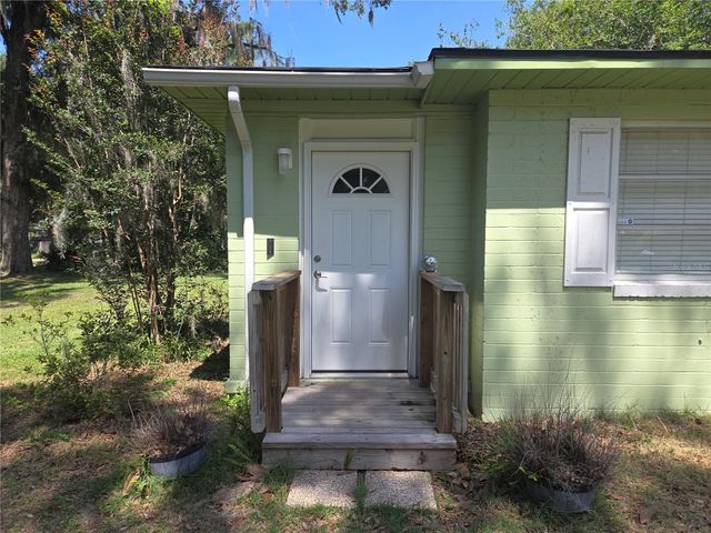 725 NW 33RD AVENUE, Gainesville, FL 32609