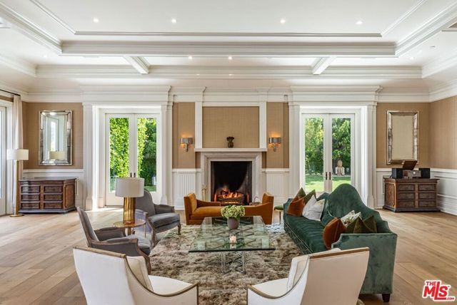 2571 Wallingford Drive, Beverly Hills, CA 90210