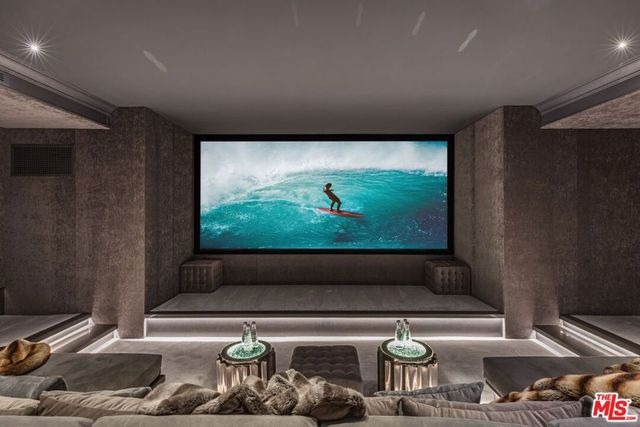2571 Wallingford Drive, Beverly Hills, CA 90210