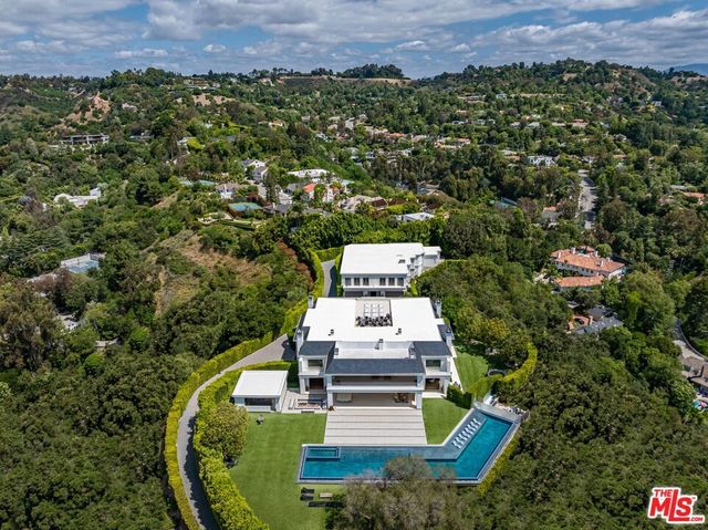 2571 Wallingford Drive, Beverly Hills, CA 90210