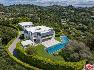 2571 Wallingford Drive, Beverly Hills, CA 90210