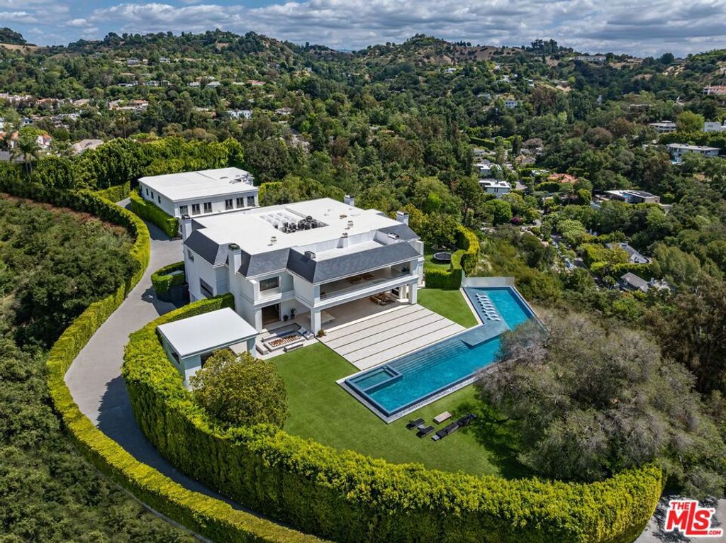 2571 Wallingford Drive, Beverly Hills, CA 90210