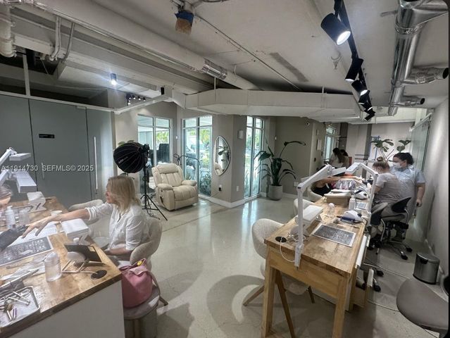 1627 SW 37th Ave CU-1, Miami, FL 33145