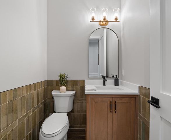 N1931 Linn ROAD, Lake Geneva, WI 53147