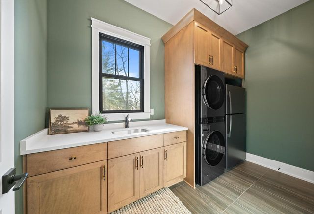 N1931 Linn ROAD, Lake Geneva, WI 53147