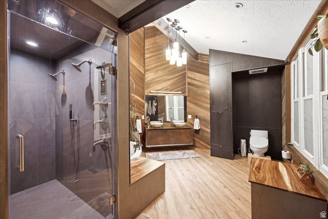 10873 S LOSTWOOD DR, Sandy, UT 84092