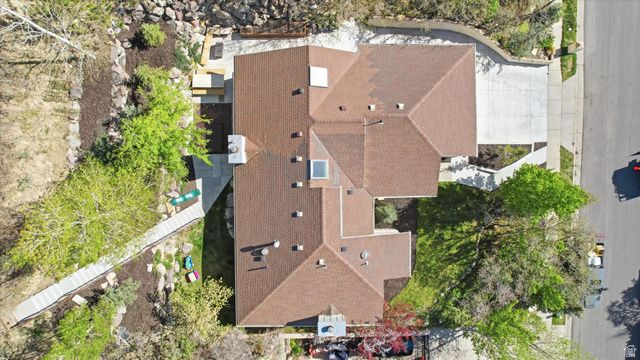 10873 S LOSTWOOD DR, Sandy, UT 84092