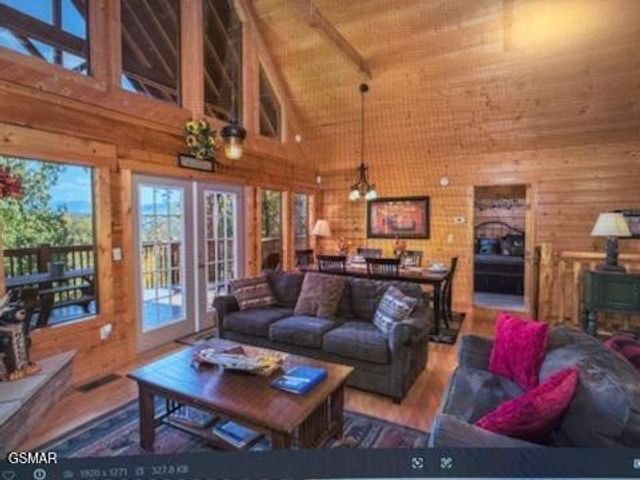 1455 Mountain Dreams Way, Sevierville, TN 37862