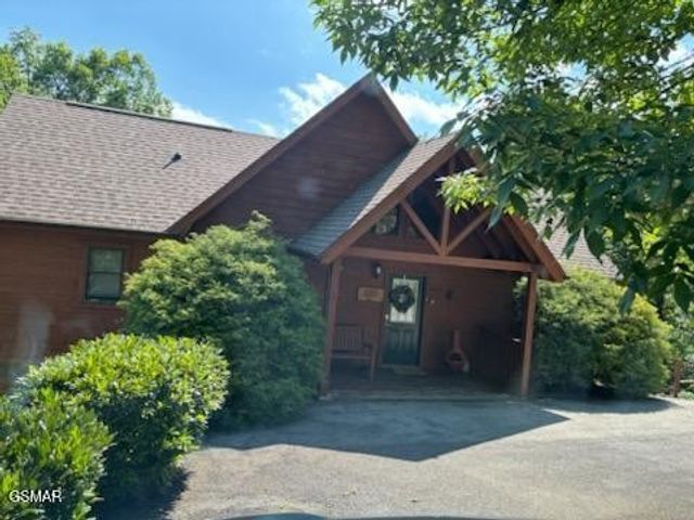 1455 Mountain Dreams Way, Sevierville, TN 37862
