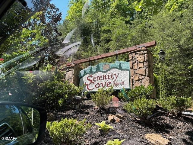 1455 Mountain Dreams Way, Sevierville, TN 37862