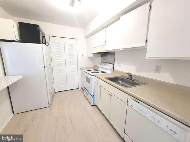 1005 TIMBER CREEK, Lindenwold, NJ 08021