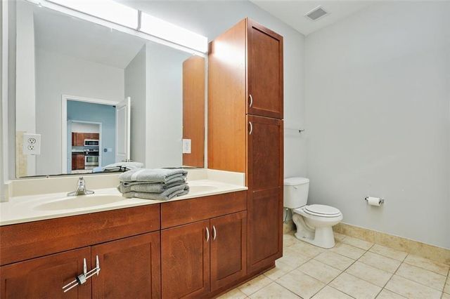 870 MAYSON TURNER Road NW 1127, Atlanta, GA 30314