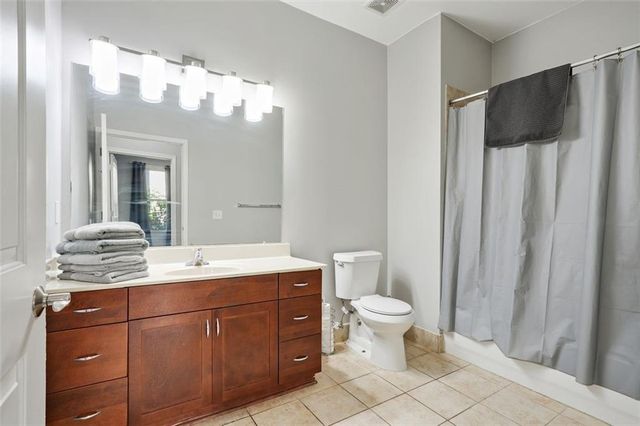870 MAYSON TURNER Road NW 1127, Atlanta, GA 30314