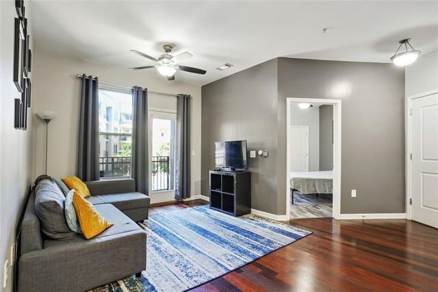 870 MAYSON TURNER Road NW 1127, Atlanta, GA 30314