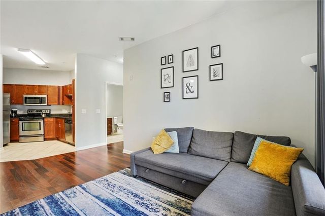 870 MAYSON TURNER Road NW 1127, Atlanta, GA 30314