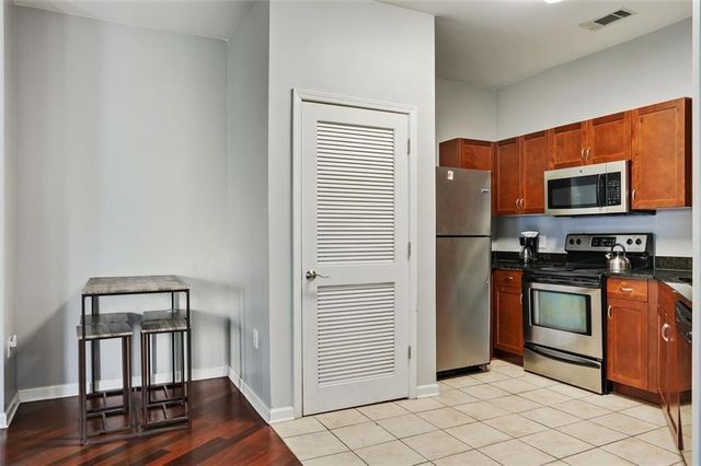 870 MAYSON TURNER Road NW 1127, Atlanta, GA 30314