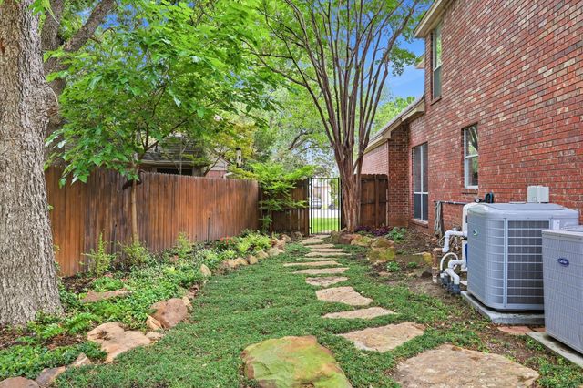 2701 Holly Brook Court, Bedford, TX 76021