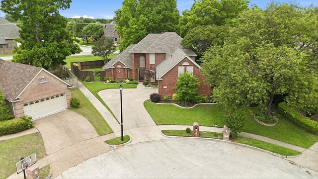 2701 Holly Brook Court, Bedford, TX 76021
