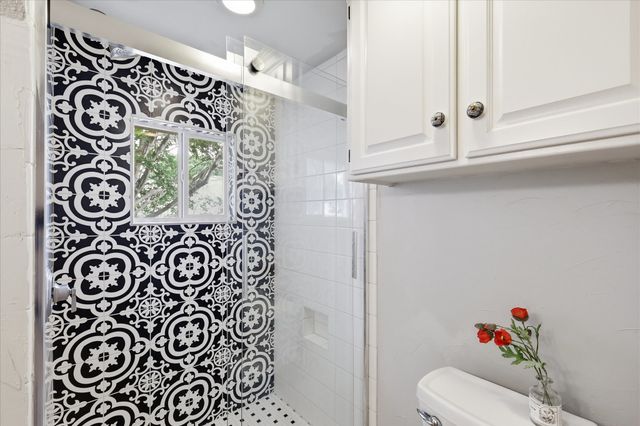 2701 Holly Brook Court, Bedford, TX 76021