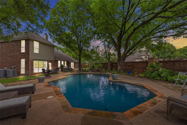 2701 Holly Brook Court, Bedford, TX 76021