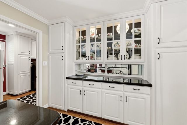1809 Southpark Drive, Arlington, TX 76013
