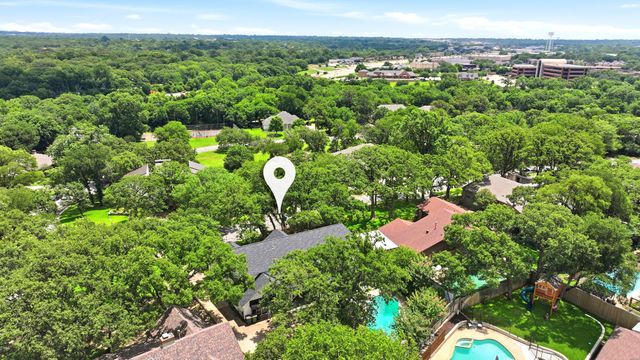 1809 Southpark Drive, Arlington, TX 76013