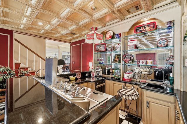 1809 Southpark Drive, Arlington, TX 76013