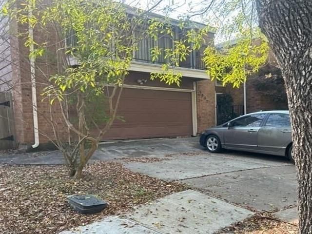 7607 Secretariat Lane, Houston, TX 77071