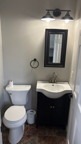 71 Eddywood St, Springfield, MA 01118